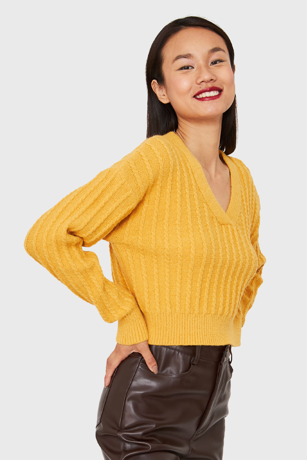 Sweater Crop Cuello V Amarillo