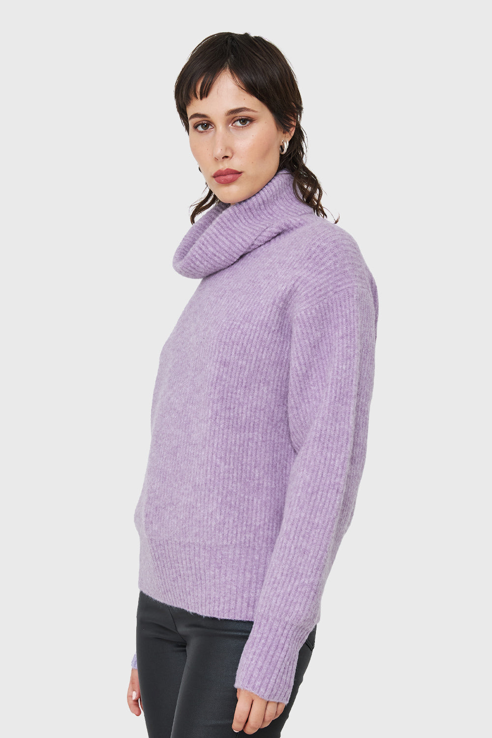 Sweater Acanalado Cuello Alto Lila