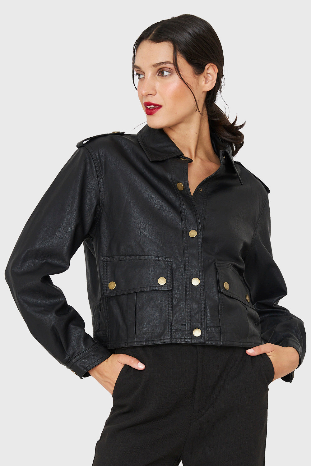 Chaqueta Cuello Camisero Ecocuero Negro