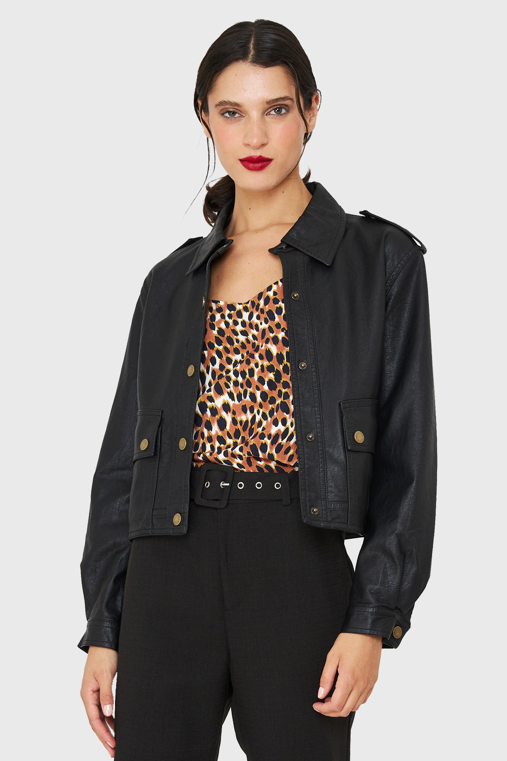 Chaqueta Cuello Camisero Ecocuero Negro