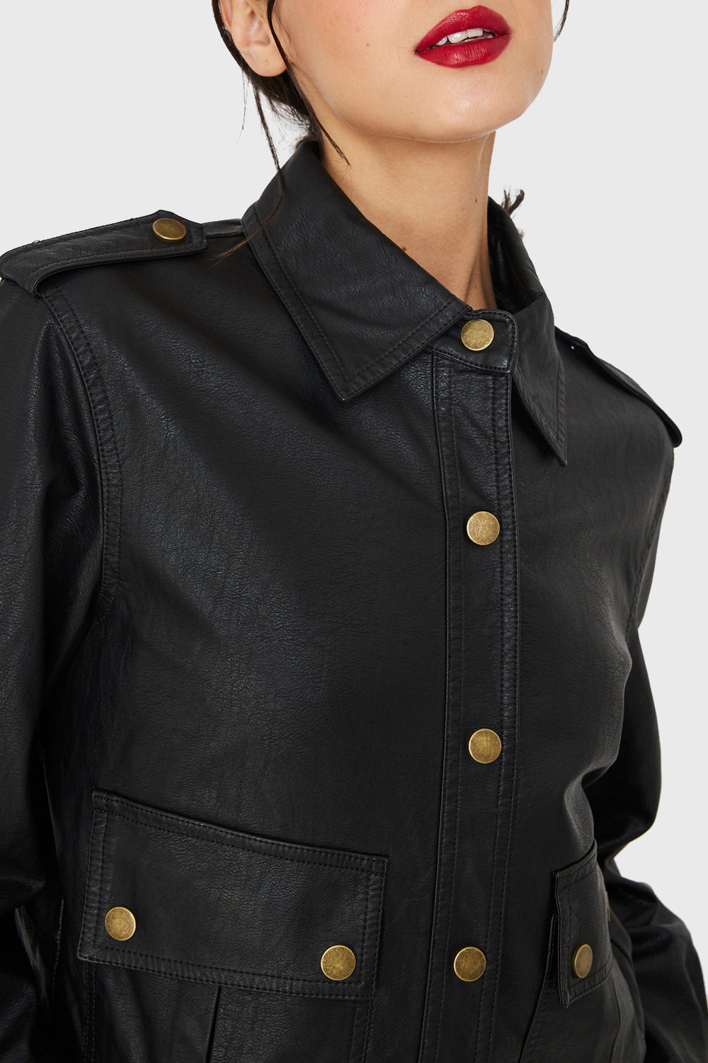 Chaqueta Cuello Camisero Ecocuero Negro