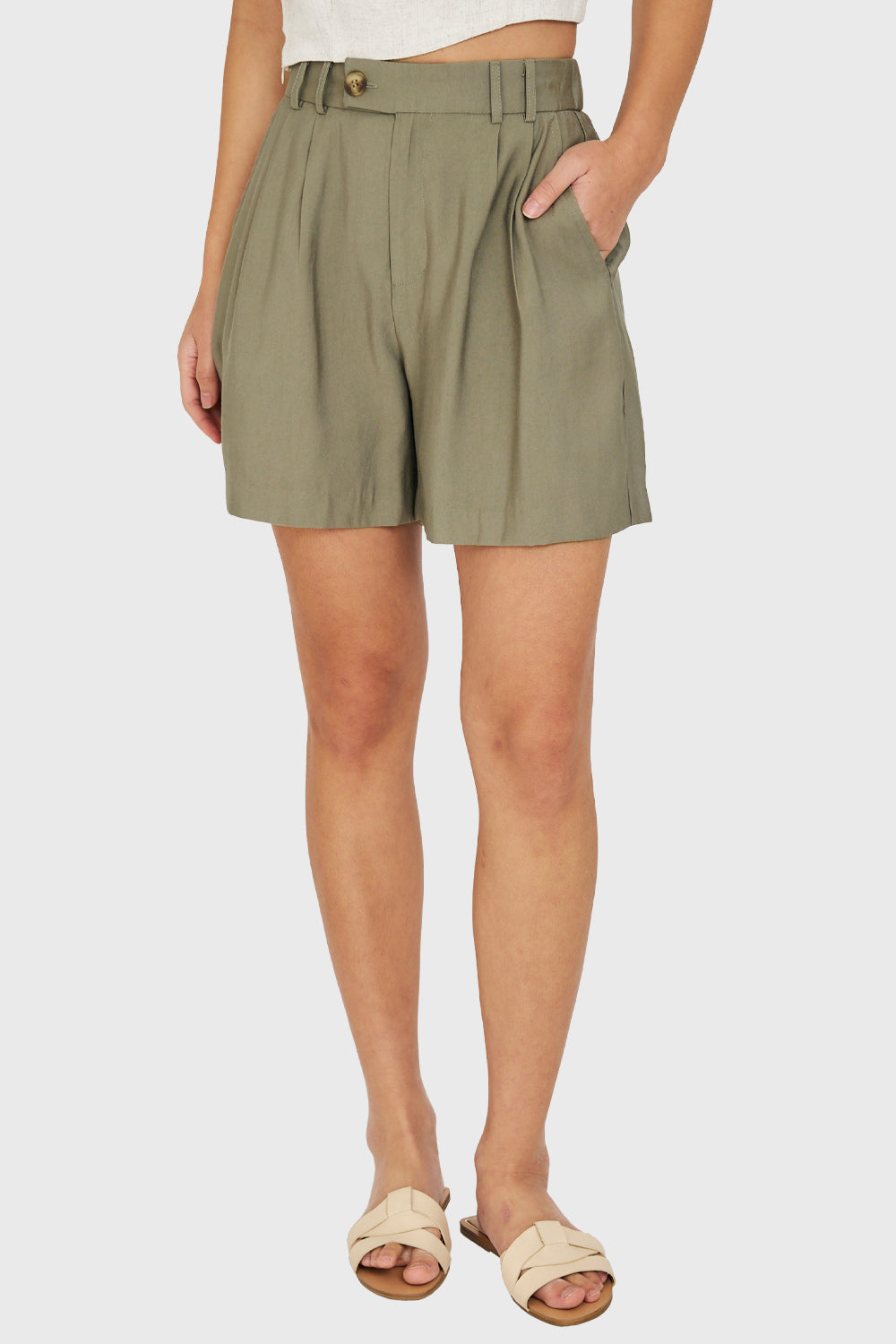 Short Holgado Verde Musgo