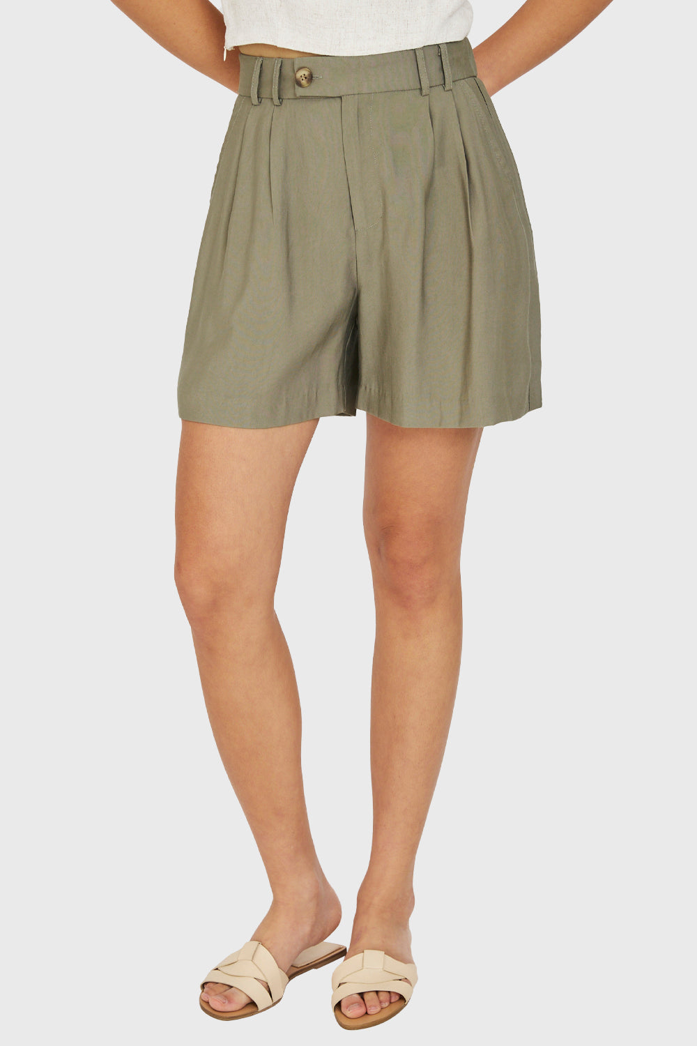 Short Holgado Verde Musgo