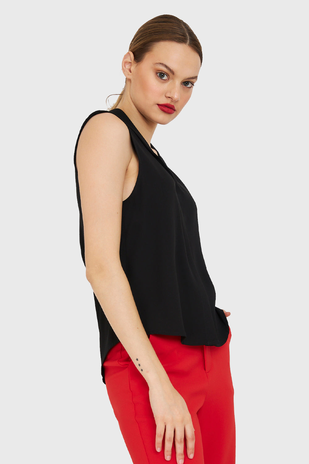 Blusa Escote V Sin Mangas Negro