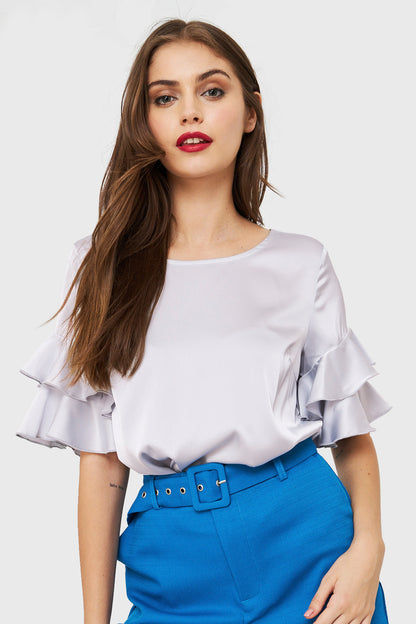 Blusa Tipo Satín Vuelos Gris